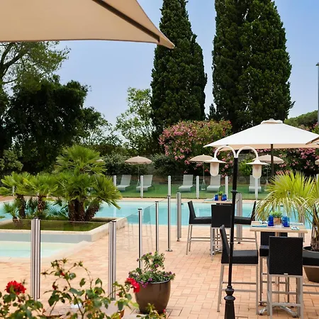 Golf De Valescure & Nuxe Hotel 4*