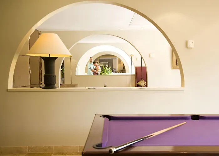 Golf De Valescure & Nuxe