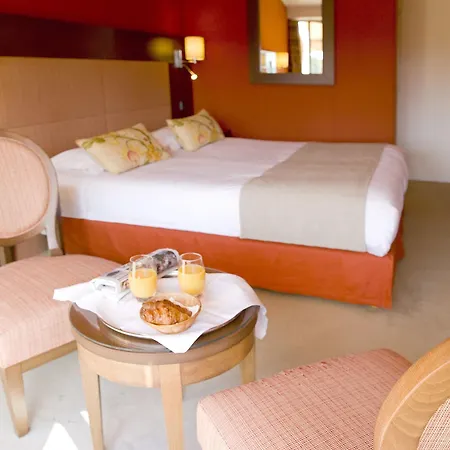 Hotel Golf De Valescure & Nuxe 4*