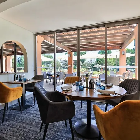 Golf De Valescure & Nuxe Hotel