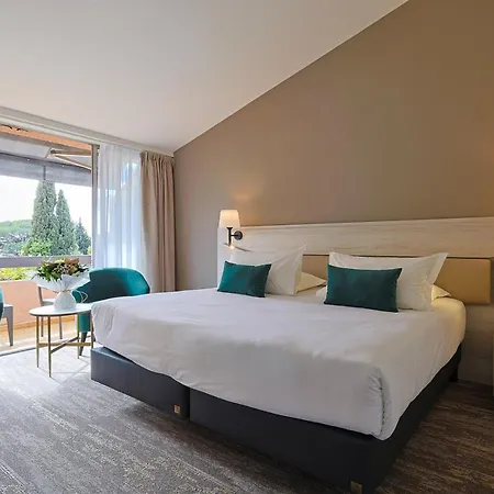 ホテル Golf De Valescure & Nuxe