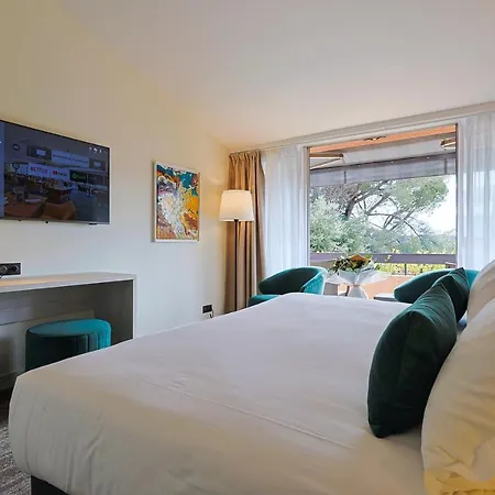 Golf De Valescure & Nuxe Otel