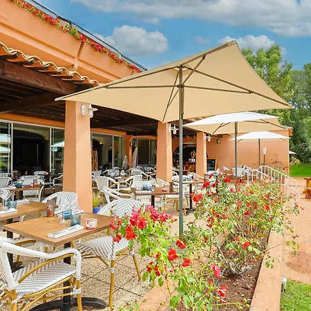 Golf De Valescure & Nuxe 4*