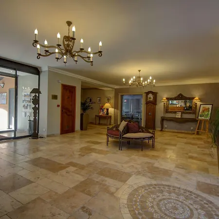 Hotel Golf De Valescure & Nuxe Saint-Raphaël