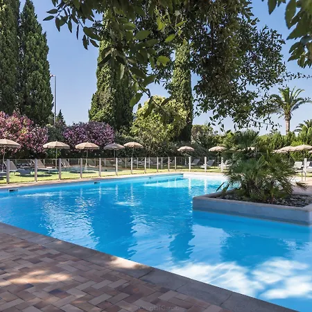 Golf De Valescure & Nuxe