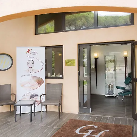 Otel Golf De Valescure & Nuxe
