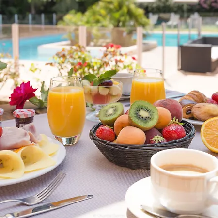 Golf De Valescure & Nuxe 4* Saint-Raphael (Var)
