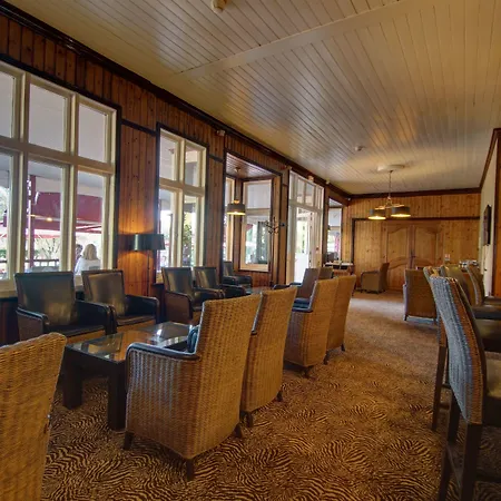 Golf De Valescure & Nuxe 4* Saint-Raphael (Var)