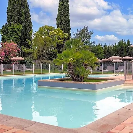 Golf De Valescure & Nuxe Otel Saint-Raphaël