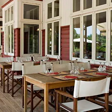 Golf De Valescure & Nuxe Hotel