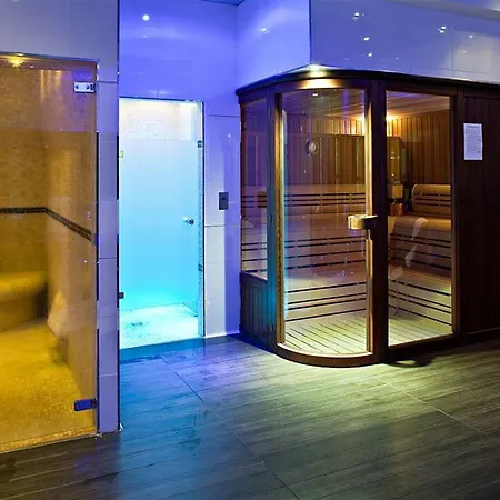 Golf De Valescure & Nuxe Hotel