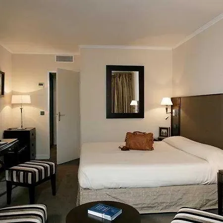 Golf De Valescure & Nuxe 4*