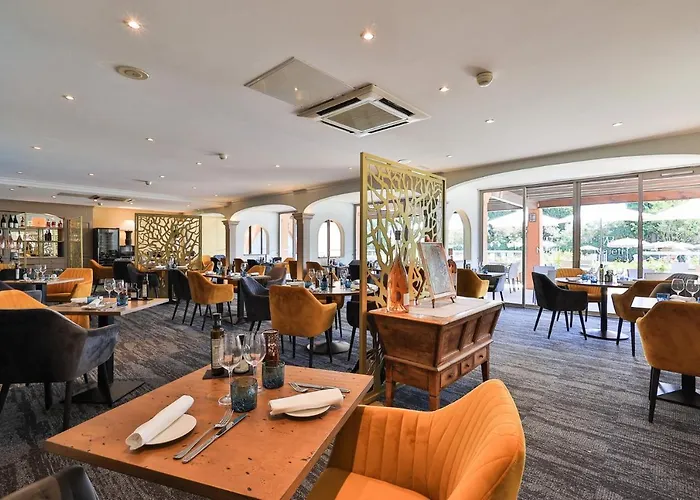 Golf De Valescure & Nuxe 4*