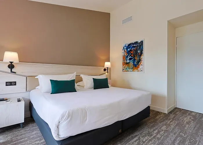 Golf De Valescure & Nuxe