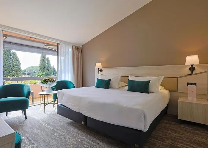 Hotel Golf De Valescure & Nuxe