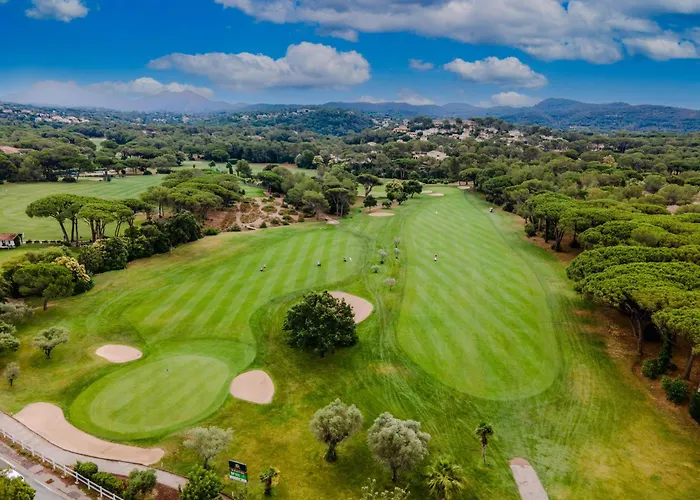 Golf De Valescure & Nuxe