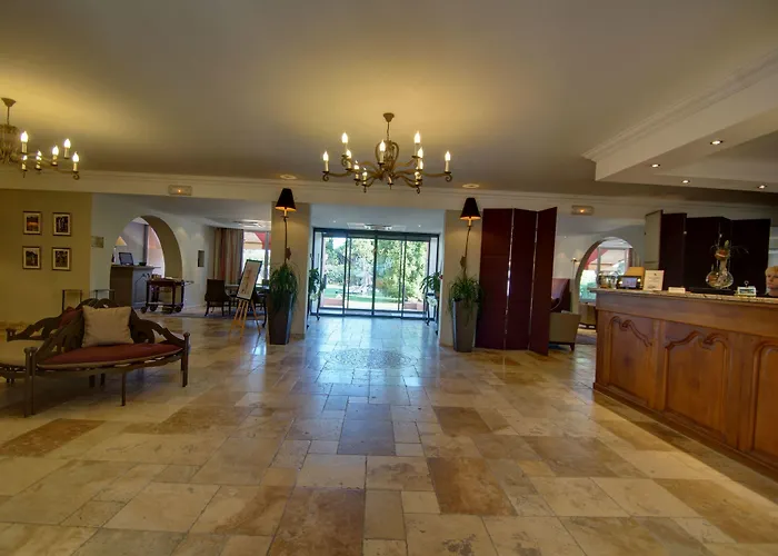 Hotel Golf De Valescure & Nuxe