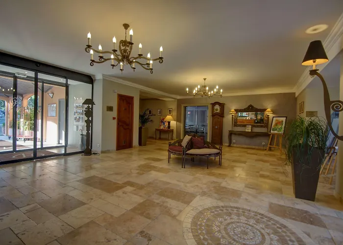 Hotel Golf De Valescure & Nuxe Saint-Raphael (Var)