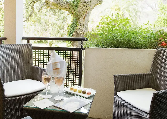 Golf De Valescure & Nuxe 4* Saint-Raphael (Var)