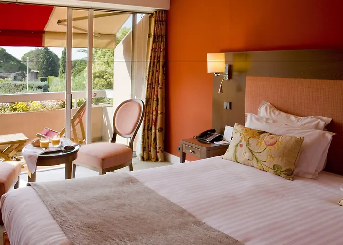 Hotel Golf De Valescure & Nuxe Saint-Raphael (Var)