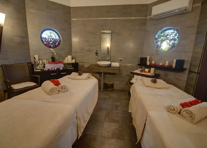 Golf De Valescure & Nuxe 4*