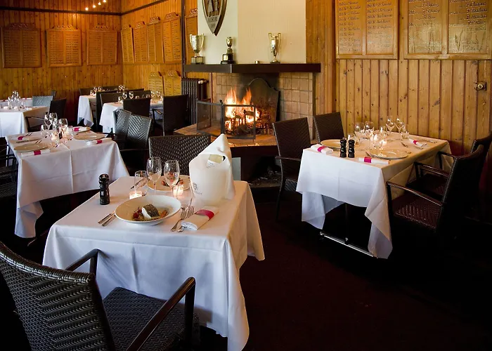 Golf De Valescure & Nuxe 호텔 Saint-Raphaël