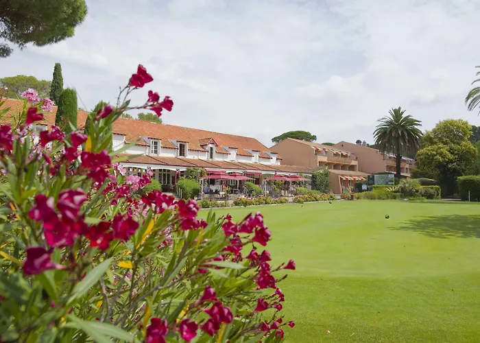 Golf De Valescure & Nuxe Hotel